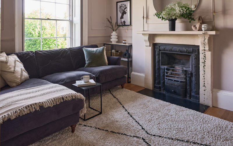 How Can You Decorate a Small Living Room