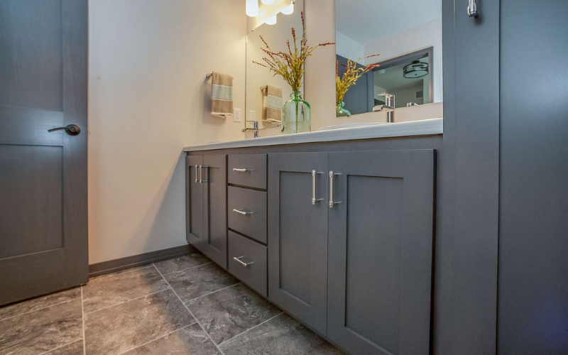 How Can a Bathroom Vanity Be Upgraded at a Low Cost 
