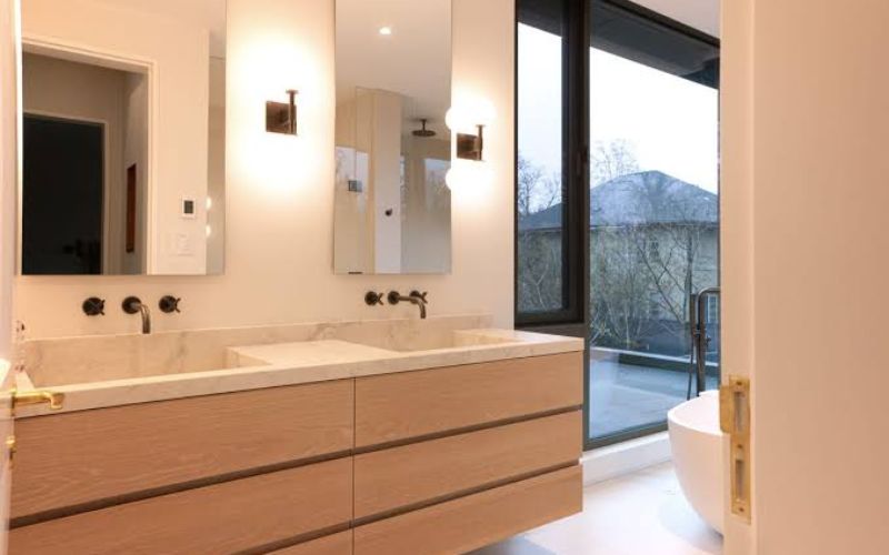 How Can a Personal Retreat Be Created with Spa-Like Bathrooms