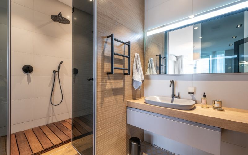 What Effects Do Lighting Selections Have on Luxury Bathroom Design
