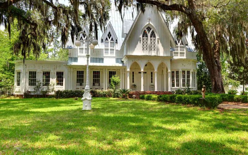 Why are gothic homes still in style