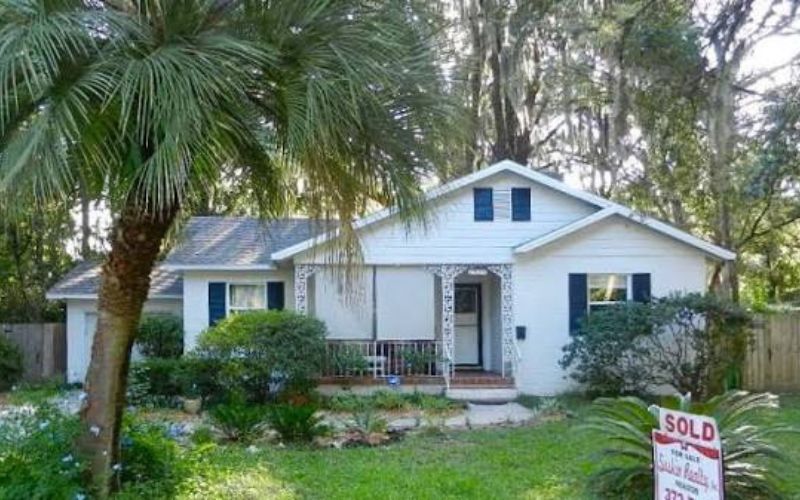 What Were the Exteriors of 1940s Homes